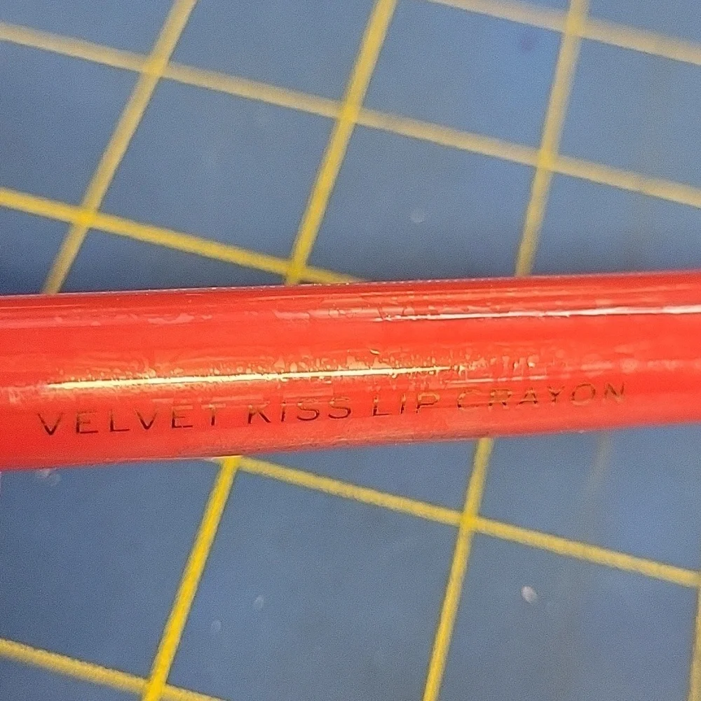 Revolution vibrant red